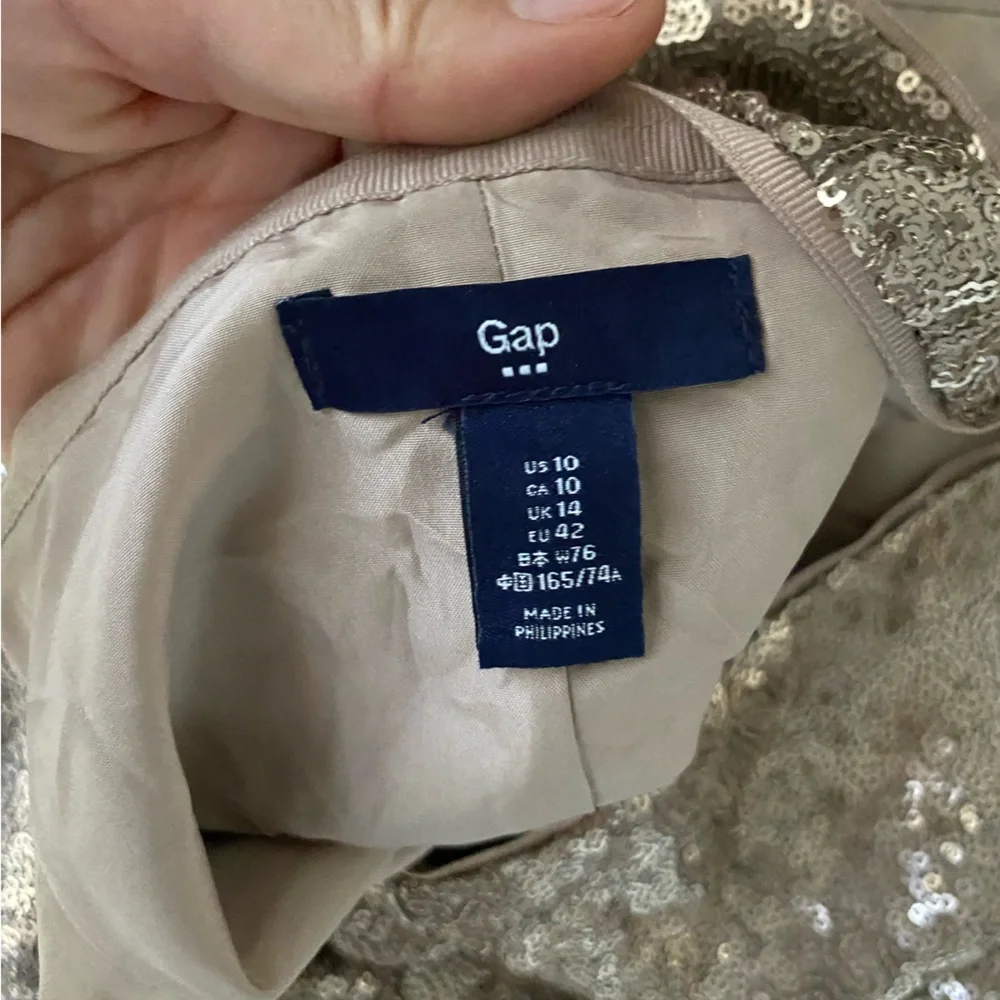 Champagne gold sequin GAP skirt - Picture 3 of 6